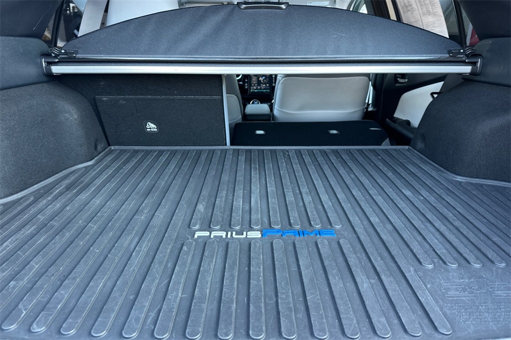 2022 Toyota Prius Prime XLE photo 15