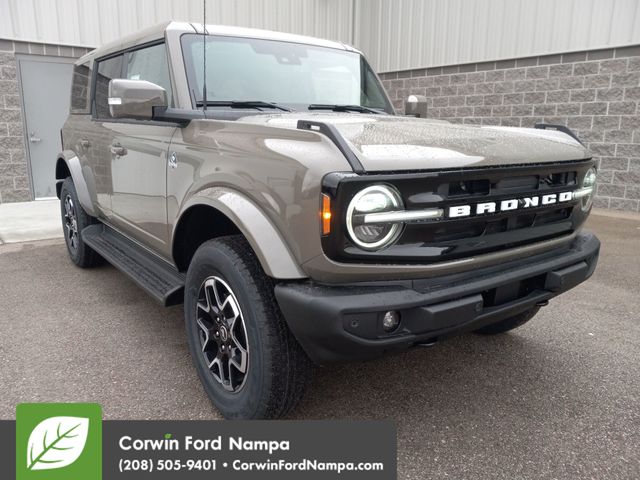 2025 Ford Bronco 4-Door Outer Banks's photo