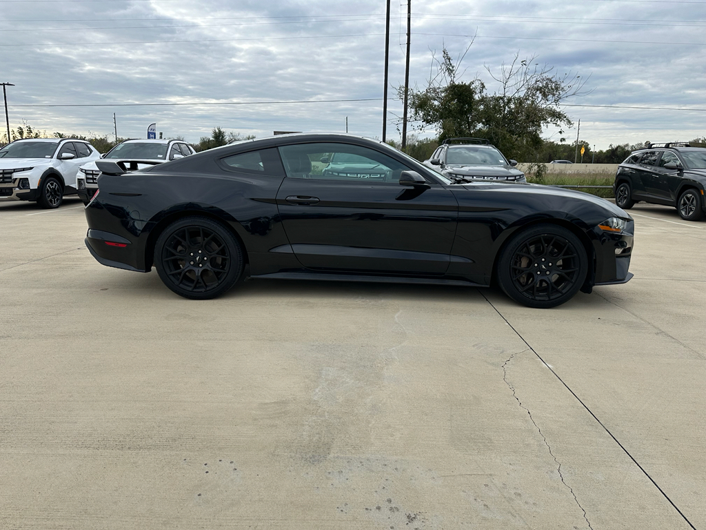 2019 Ford Mustang EcoBoost Premium photo 4