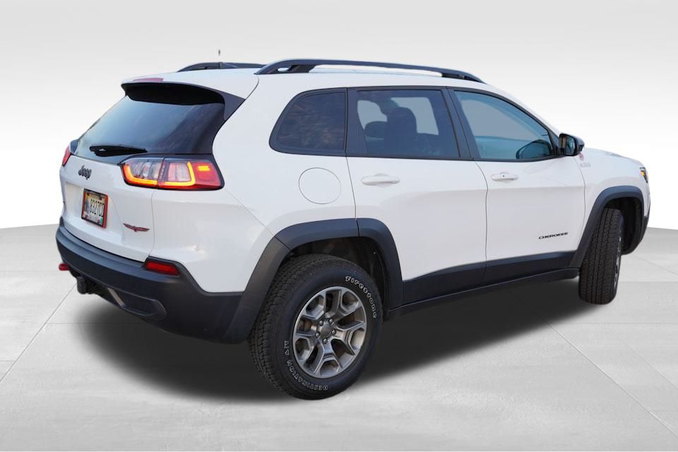 2022 Jeep Cherokee Trailhawk photo 2