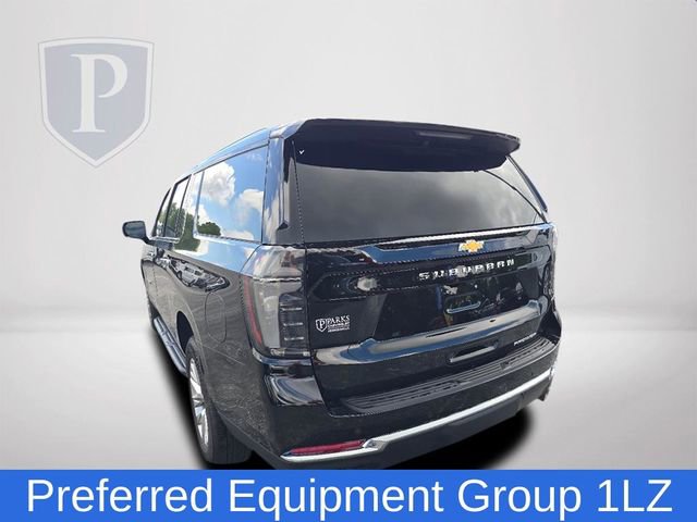 2025 Chevrolet Suburban Premier photo 4