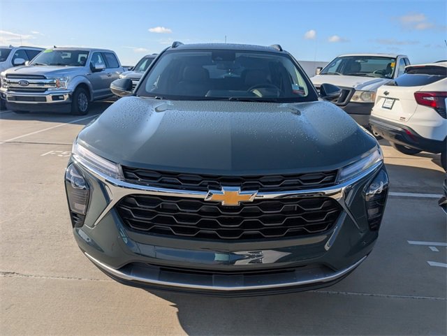 2026 Chevrolet Trax LT photo 3