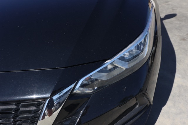 2022 Nissan Sentra SV photo 8