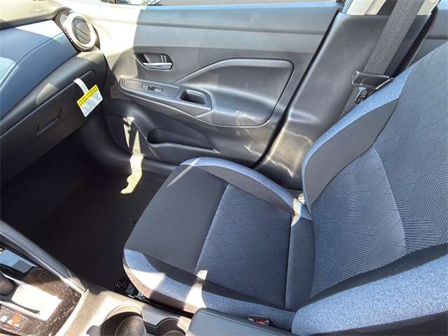 2025 Nissan Versa 1.6 SV photo 21