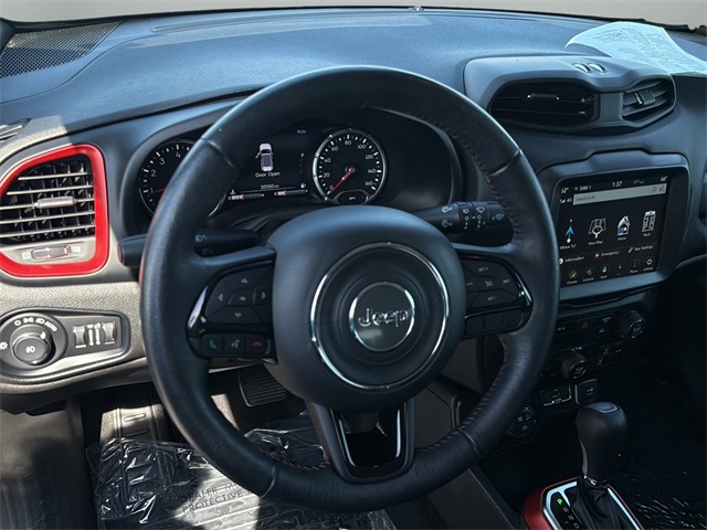 2022 Jeep Renegade Trailhawk photo 23