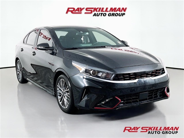 2023 Kia Forte GT-Line's photo