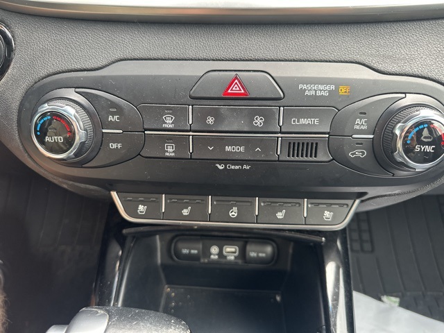 2017 Kia Sorento SX Limited photo 13