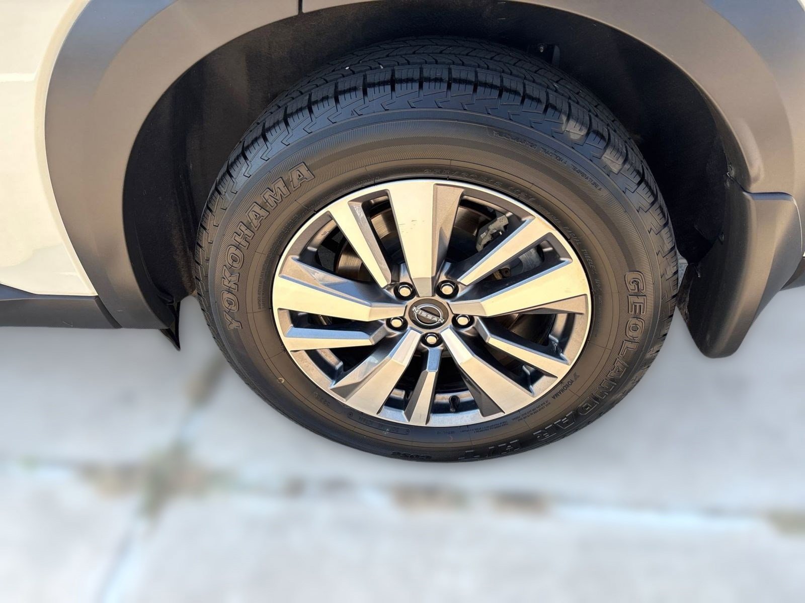2022 Nissan Pathfinder SL photo 12