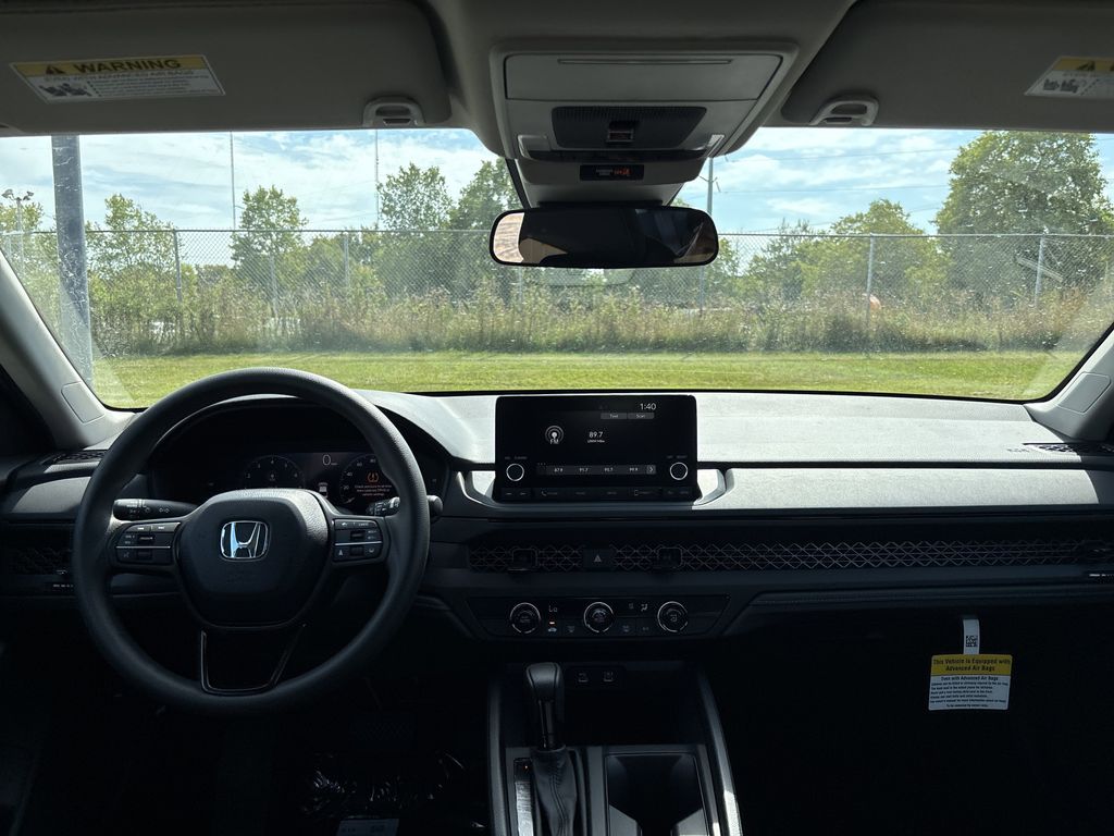 2025 Honda Accord LX photo 5