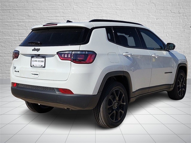 2026 Jeep Compass Latitude photo 3