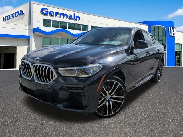 2022 BMW X6 40i's photo