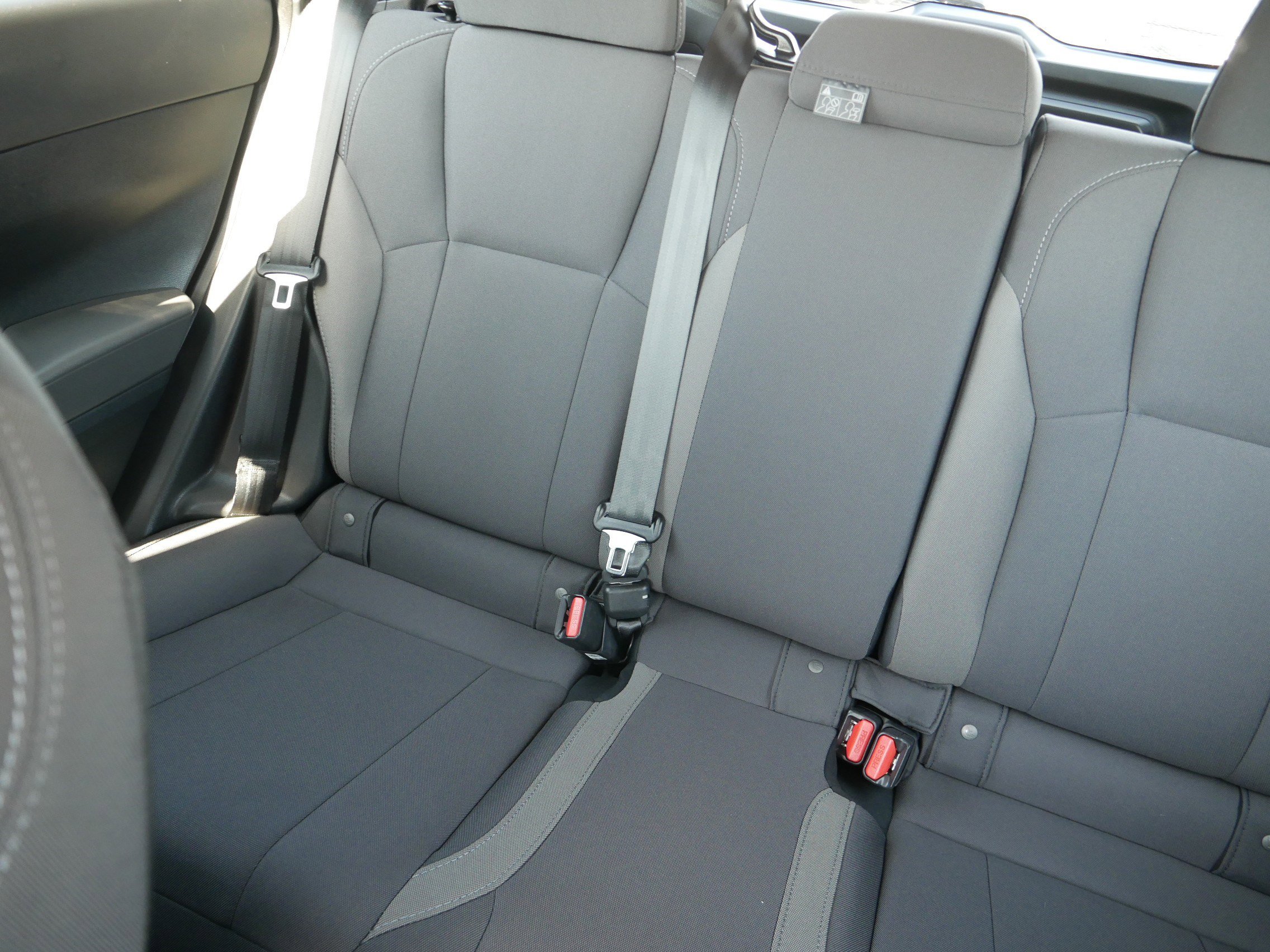 2025 Subaru Impreza Base photo 12