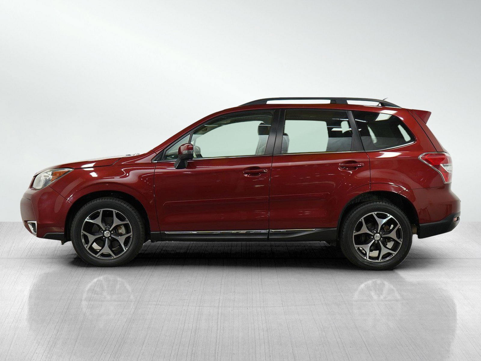 2015 Subaru Forester 2.0XT Touring photo 2