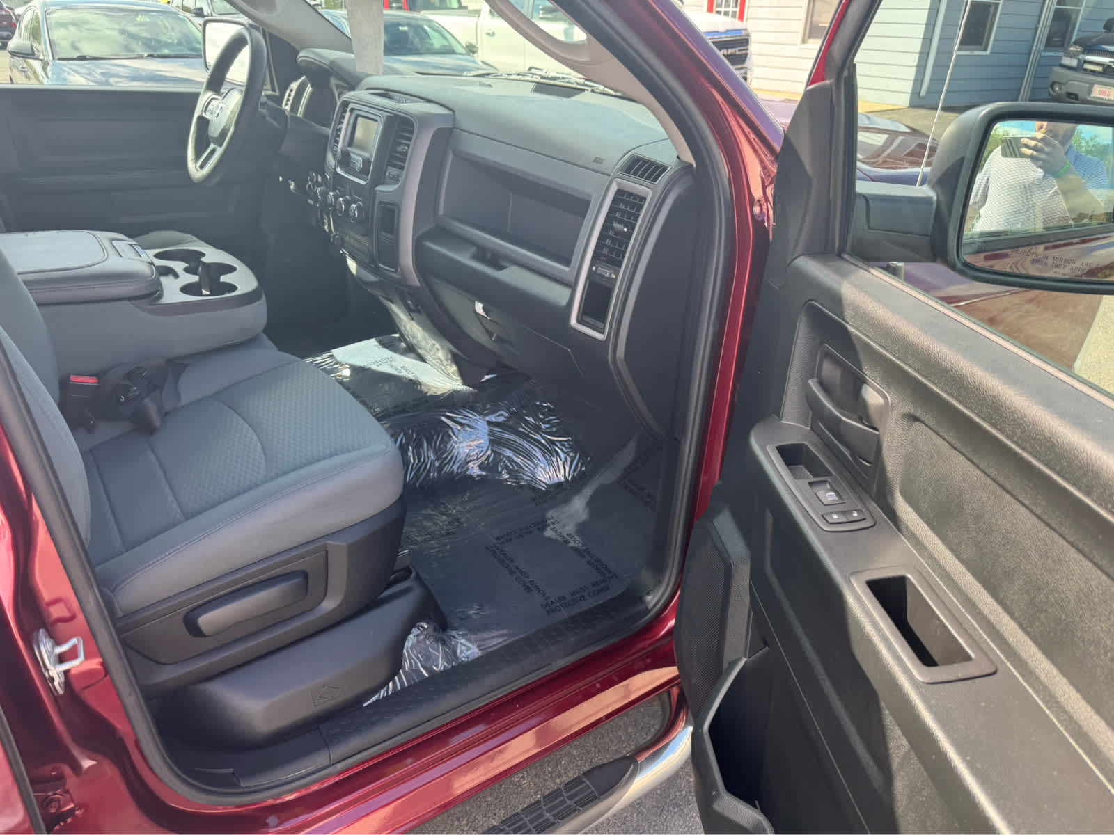 2017 Ram 1500 Express photo 18