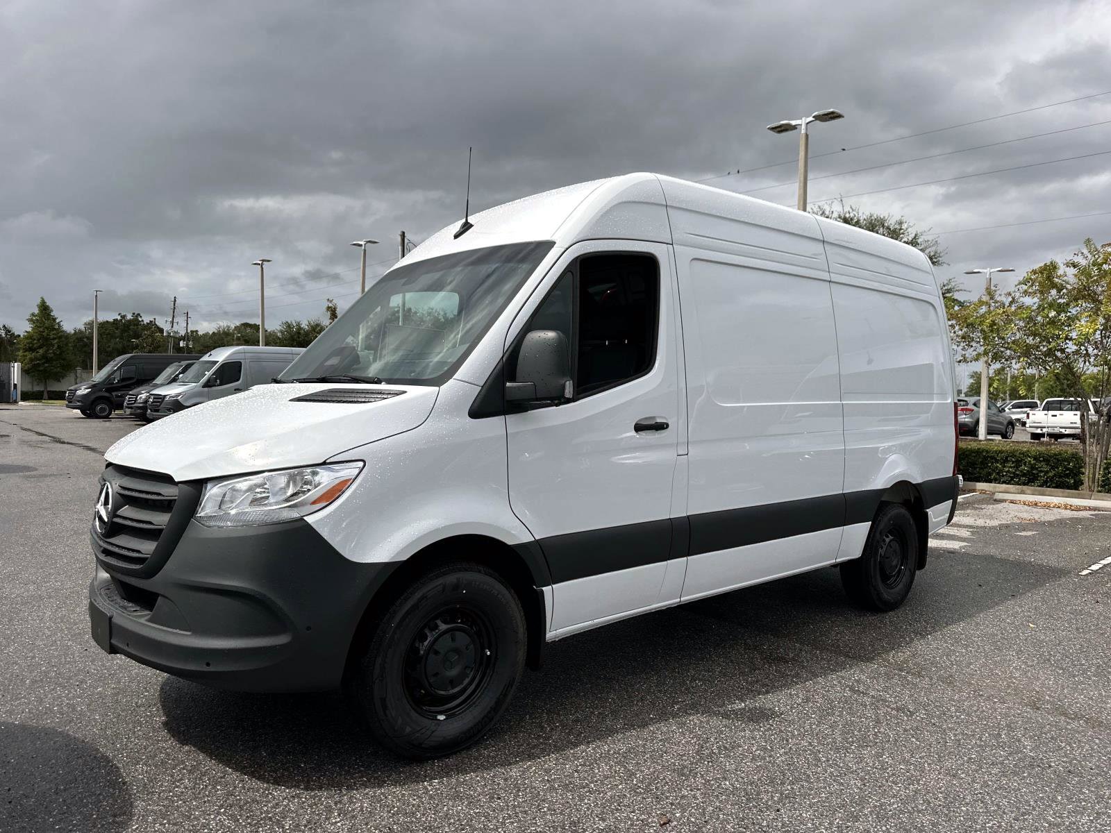 2026 Mercedes-Benz Sprinter Cargo Van Base's photo