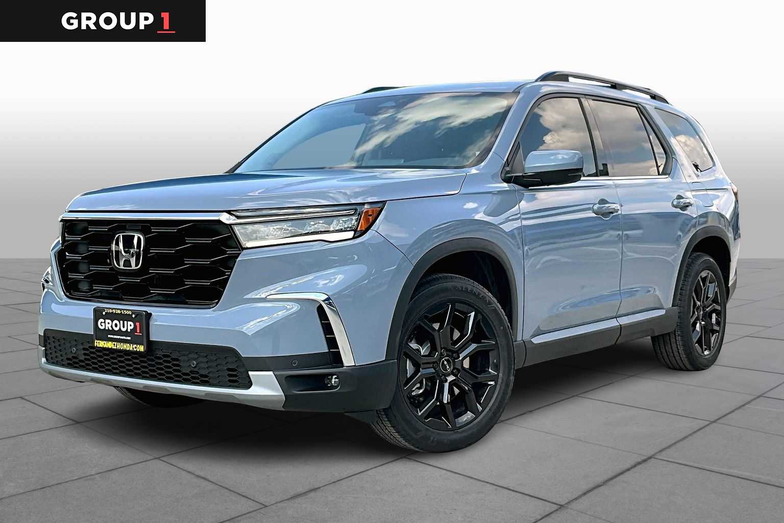 2025 Honda Pilot Touring's photo