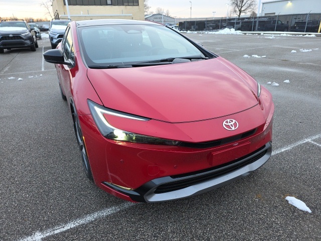 2026 Toyota Prius XLE's photo