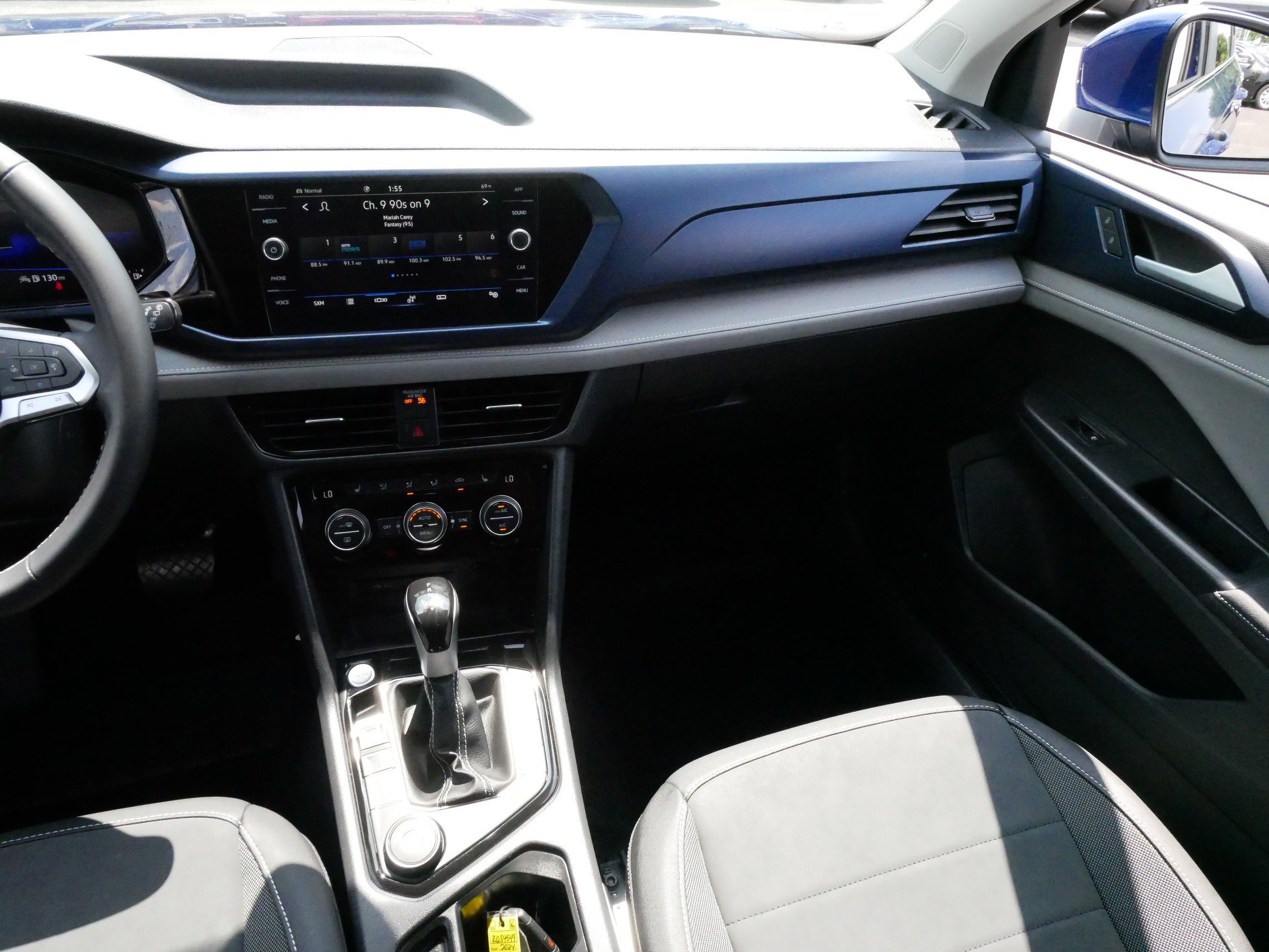 2024 Volkswagen Taos SE photo 11