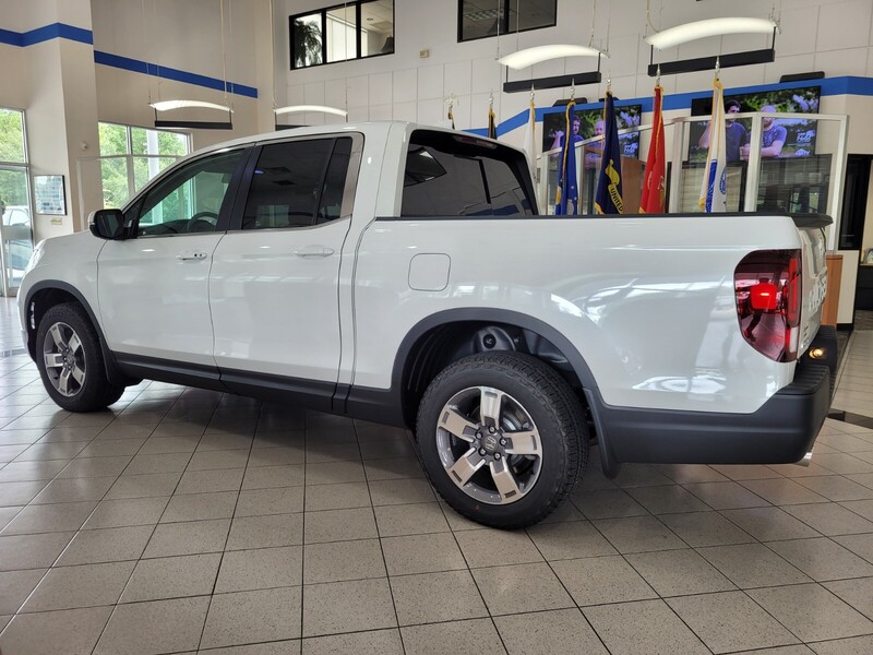 2025 Honda Ridgeline RTL photo 3