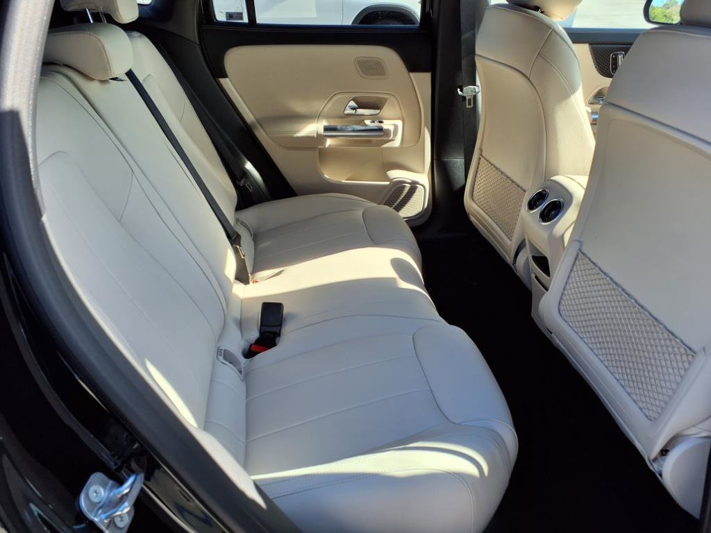 2026 Mercedes Benz GLA 250 photo 18