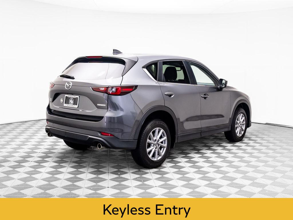 2023 Mazda CX-5 2.5 S Preferred photo 5