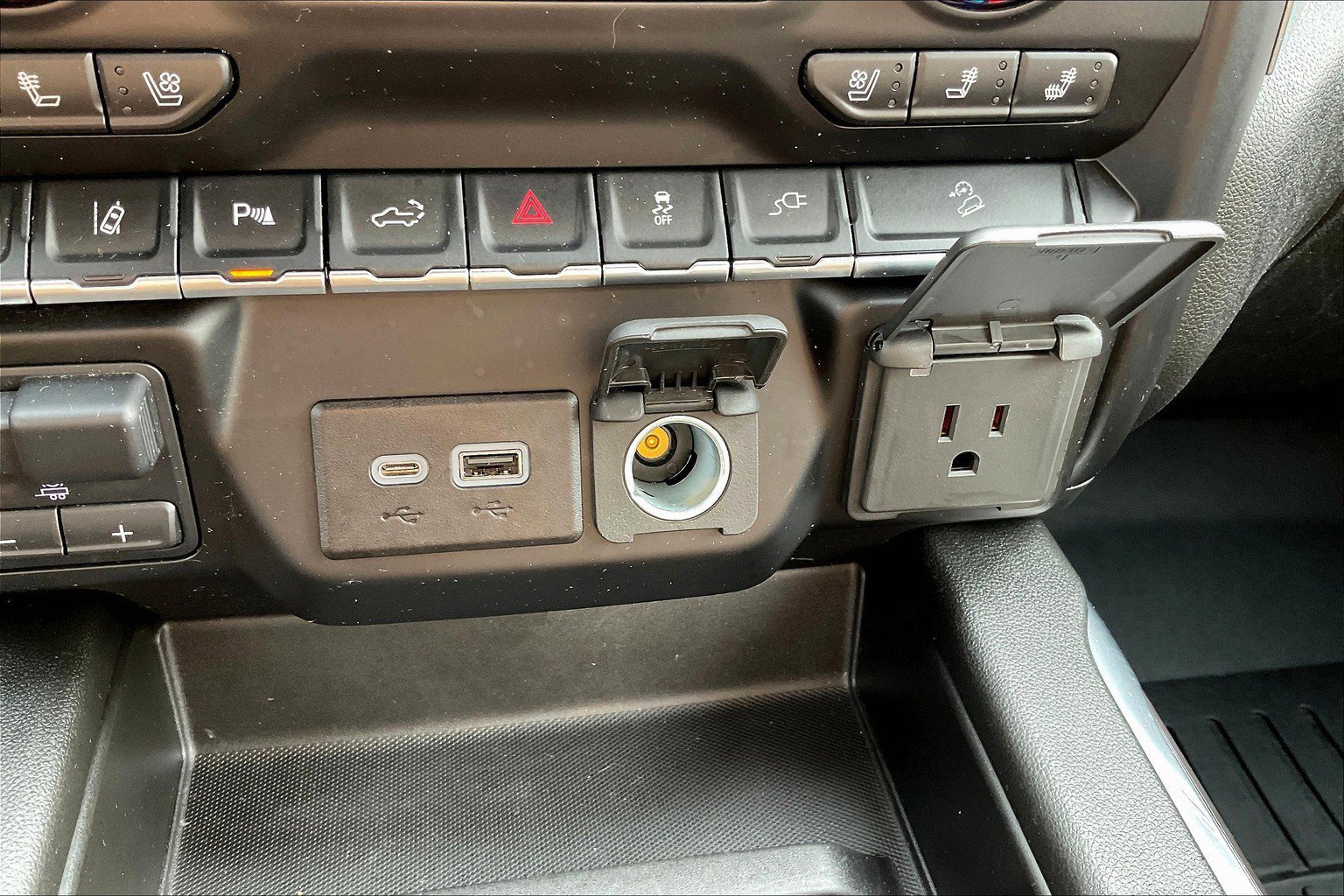 2022 Chevrolet Silverado 2500HD LTZ photo 29