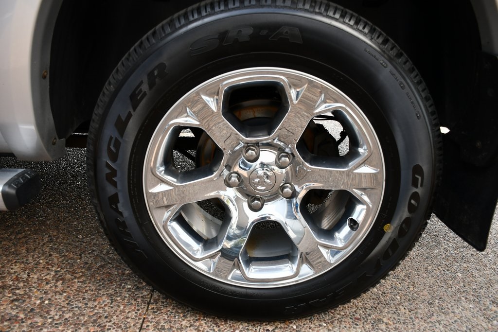 2016 Ram 1500 Laramie photo 29