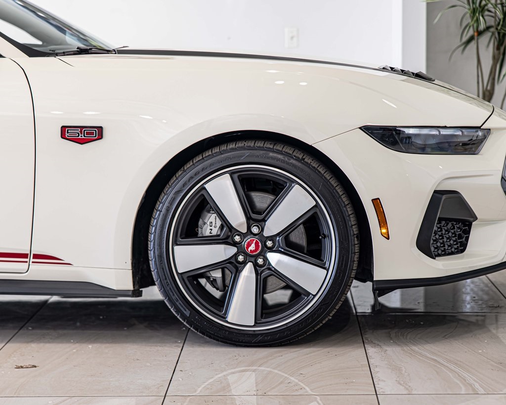 2025 FORD MUSTANG - Image 11