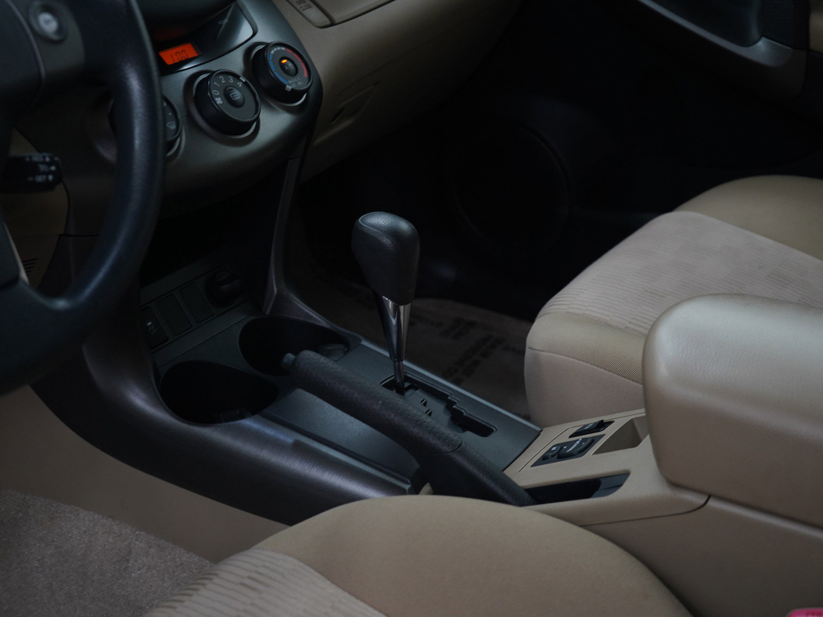 2011 Toyota RAV4 Base photo 18