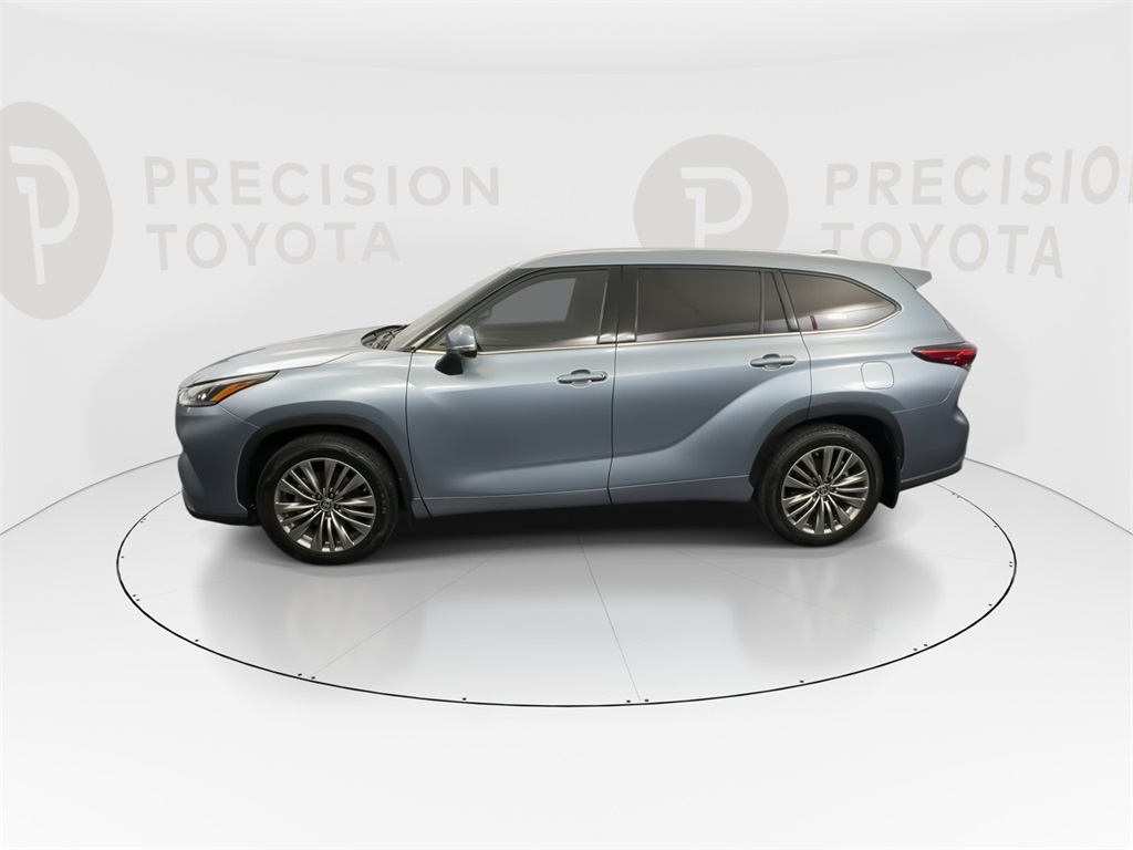 2021 Toyota Highlander Platinum photo 11