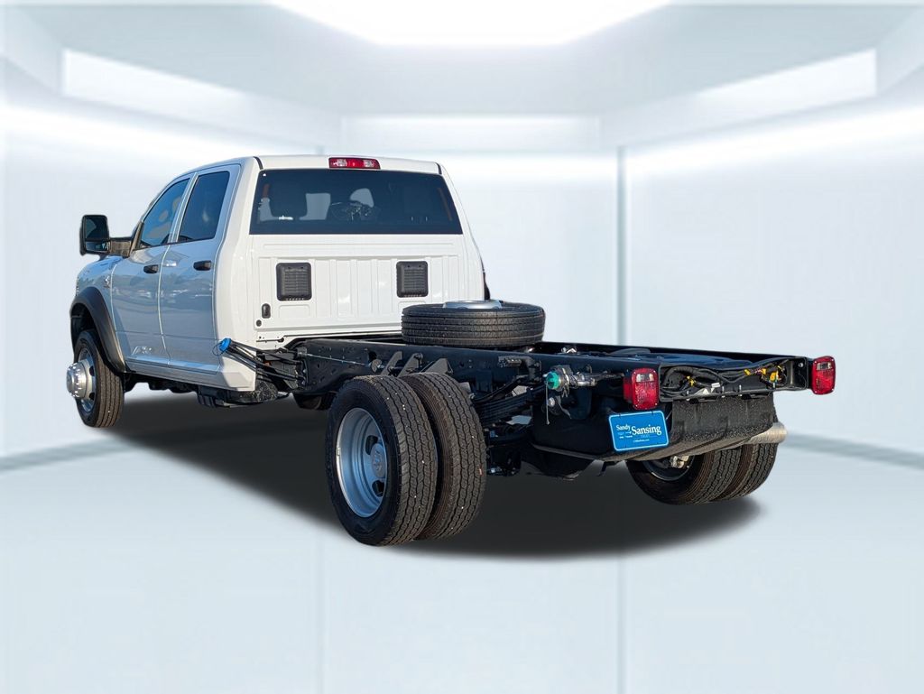 2026 Ram 5500 Tradesman photo 3