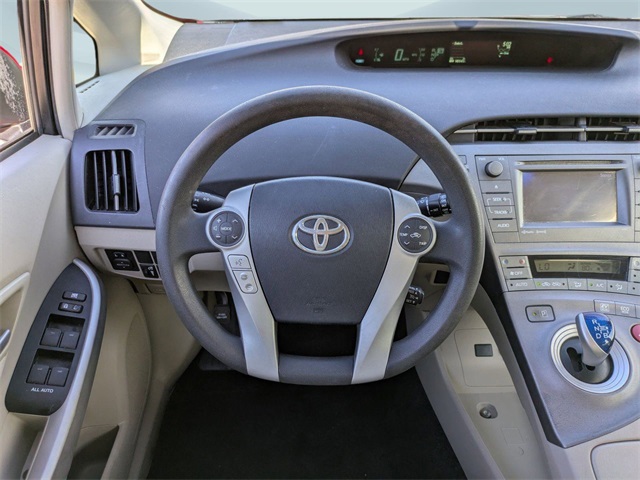 2015 Toyota Prius Four photo 13