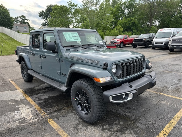 2025 Jeep Gladiator Sport photo 5