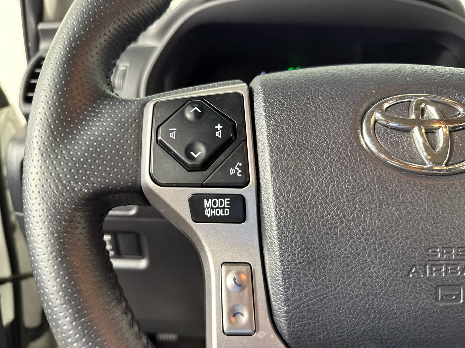 2021 Toyota 4Runner SR5 photo 17