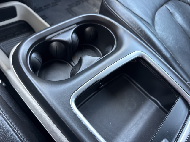 2022 Chrysler Pacifica Touring L photo 23