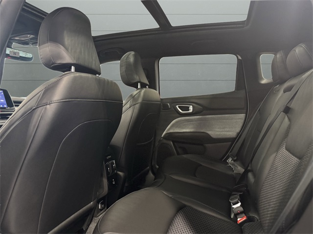 2025 Jeep Compass Latitude photo 7