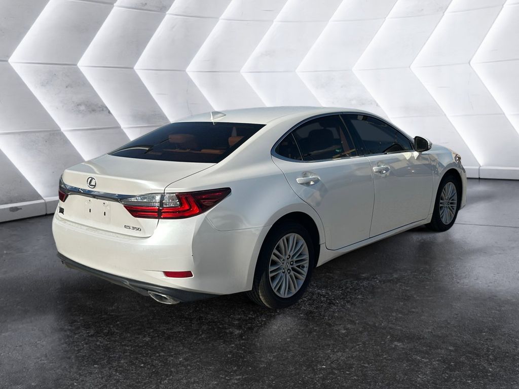 2018 Lexus ES 350 photo 4