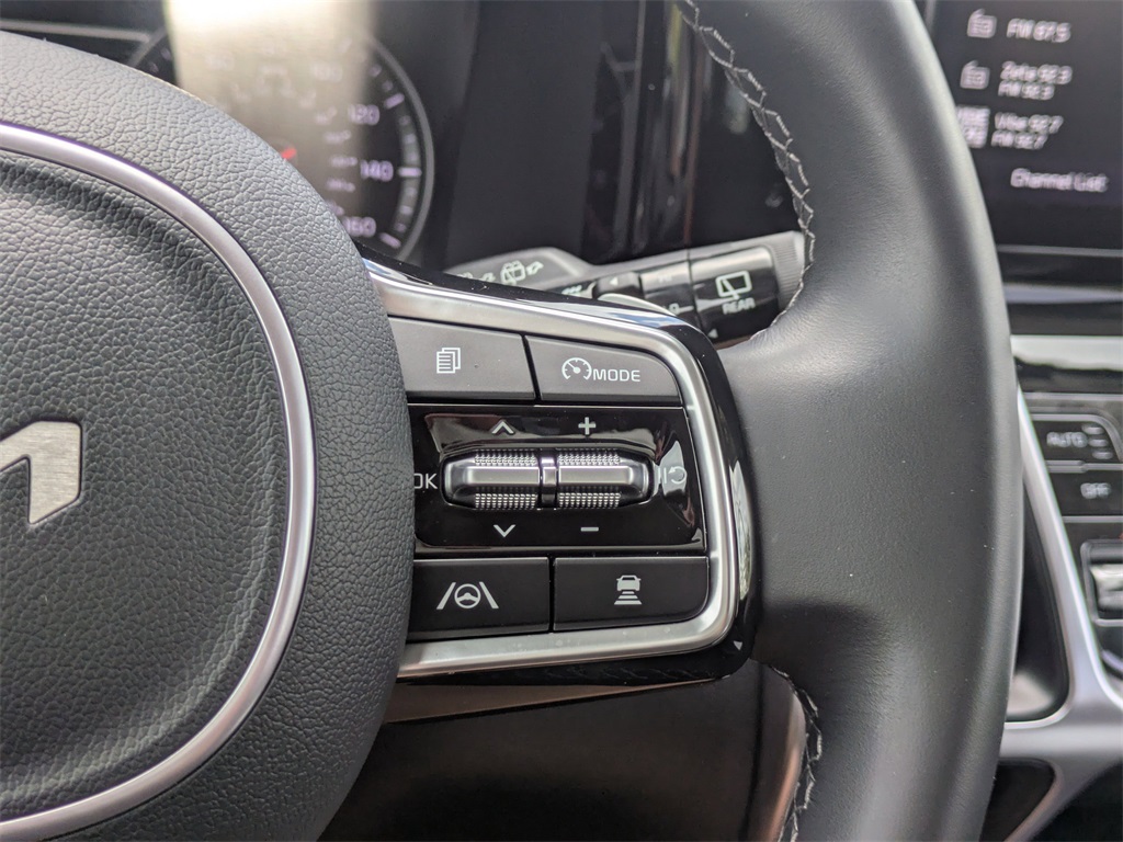 2023 Kia Sorento Hybrid EX photo 29