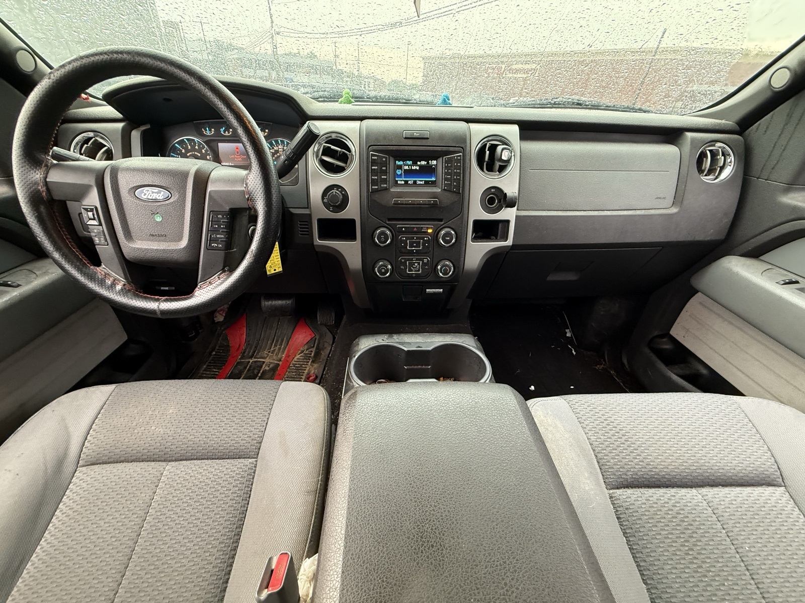 2014 Ford F-150 XLT photo 16