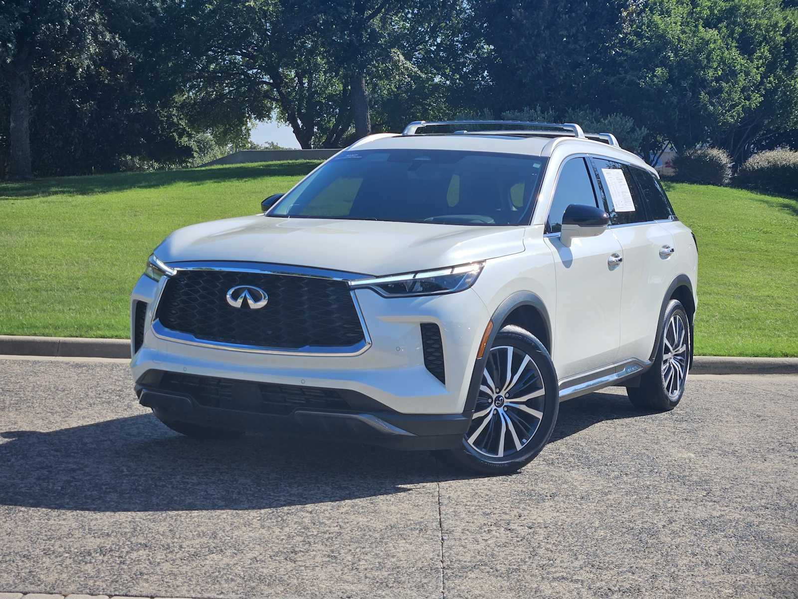 2025 INFINITI QX60 SENSORY