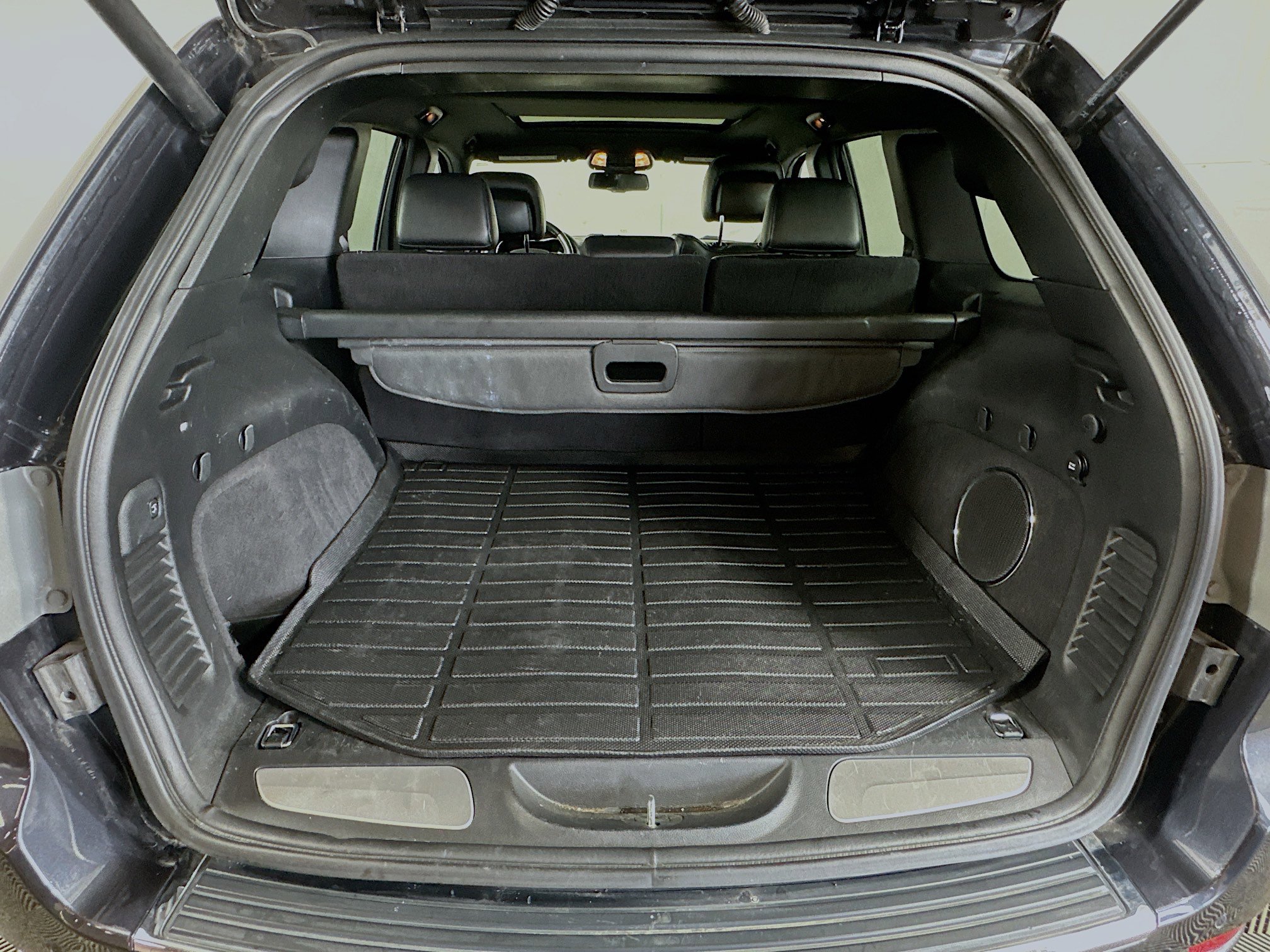 2015 Jeep Grand Cherokee Overland photo 26