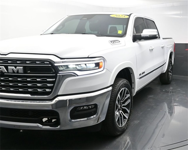 2025 RAM Ram 1500 Pickup Limited's photo