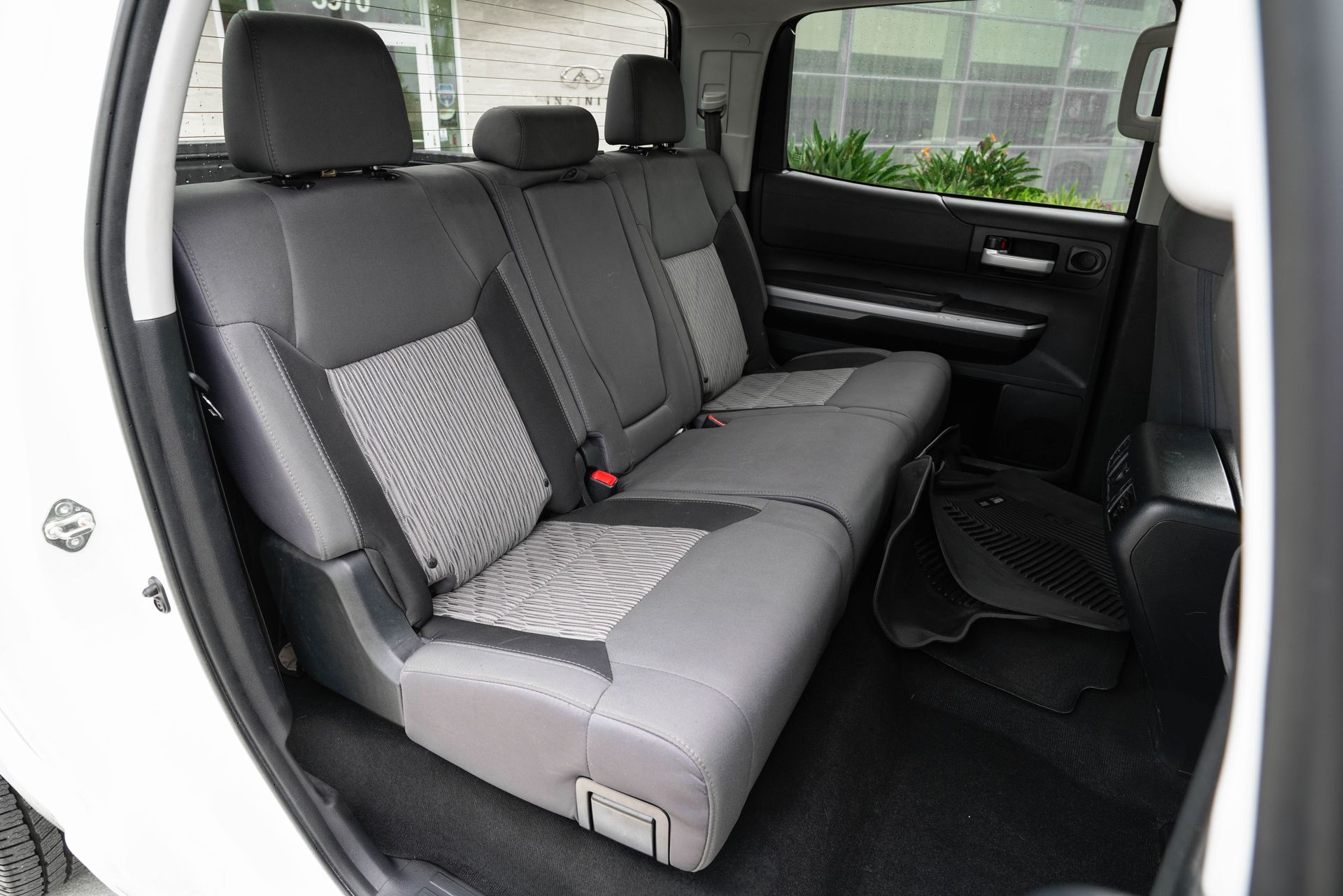 2016 Toyota Tundra SR5 photo 14
