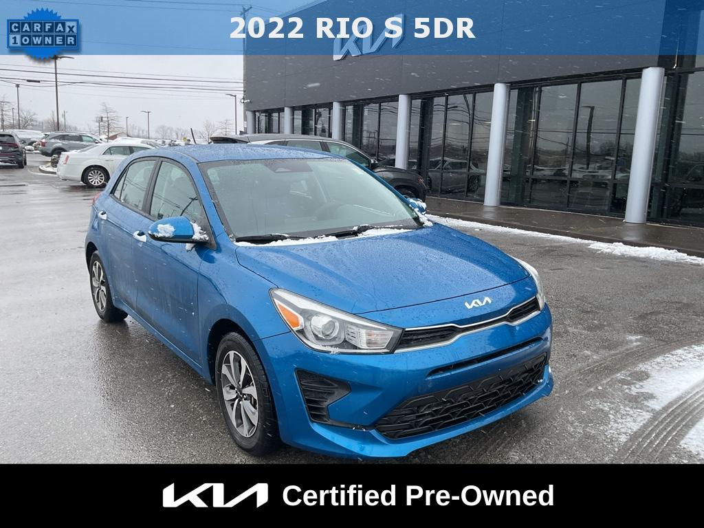 2022 Kia Rio 5-Door S's photo