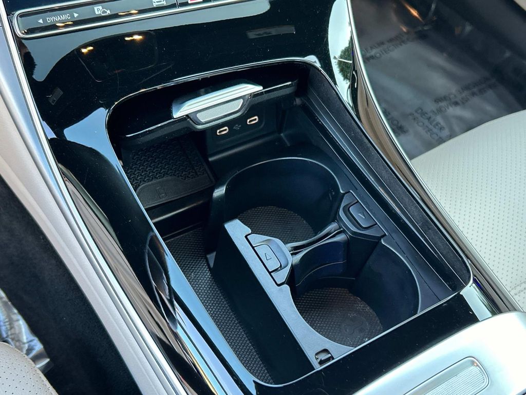 2025 Mercedes Benz C 300 4MATIC photo 42