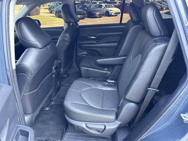 2024 Toyota Grand Highlander XLE photo 12