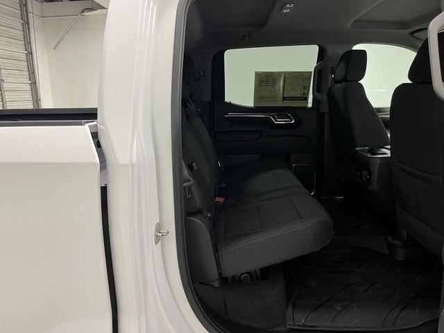 2023 Chevrolet Silverado 1500 RST photo 3