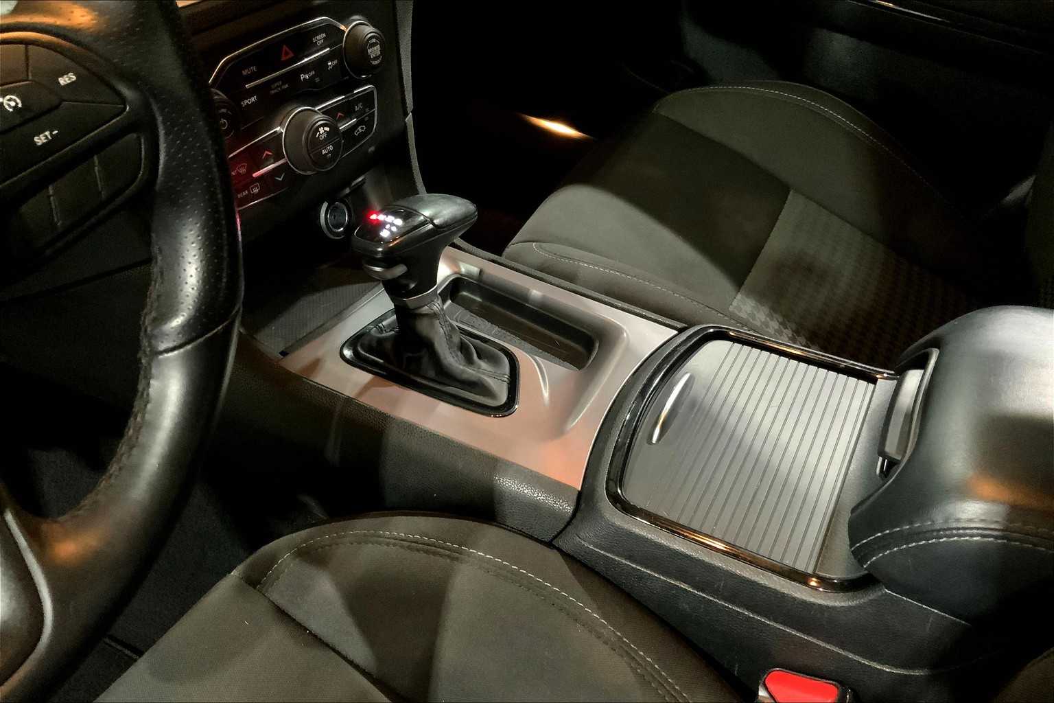2022 Dodge Charger GT photo 16