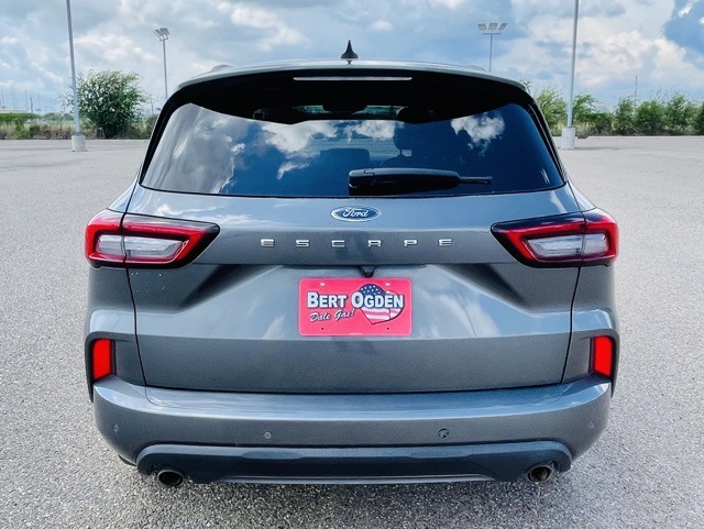 2023 Ford Escape ST-Line photo 3