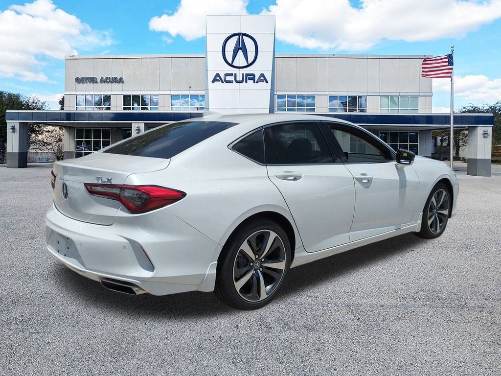 2025 Acura TLX Technology photo 5